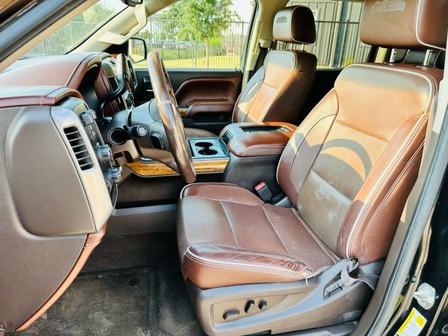 Chevrolet Silverado 1500 Vehicle Full-screen Gallery Image 11