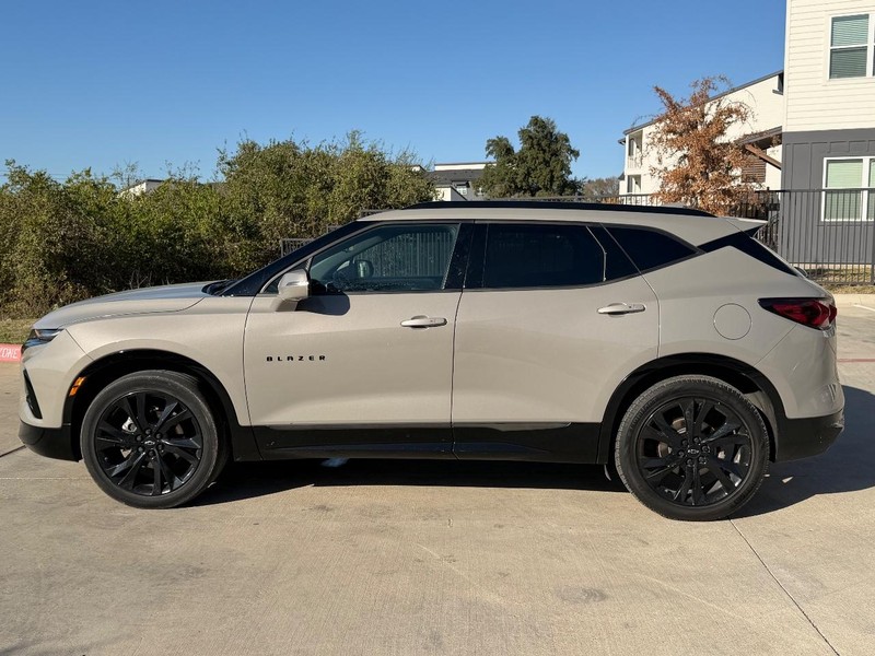 Chevrolet Blazer Vehicle Full-screen Gallery Image 03