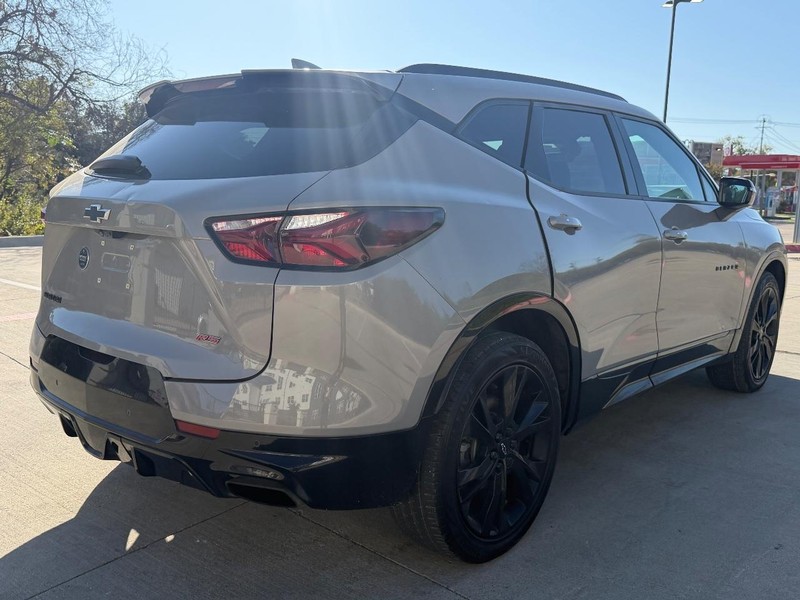 Chevrolet Blazer Vehicle Full-screen Gallery Image 06