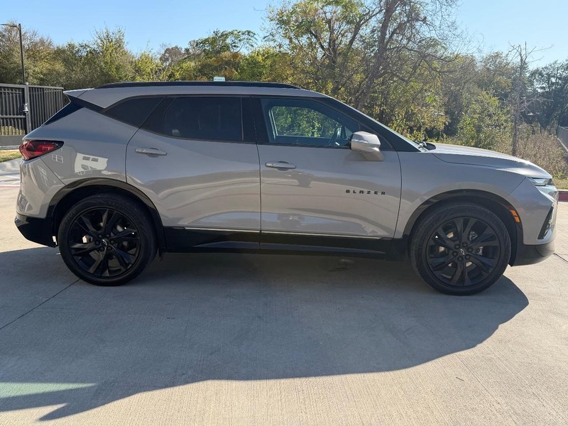 Chevrolet Blazer Vehicle Full-screen Gallery Image 07