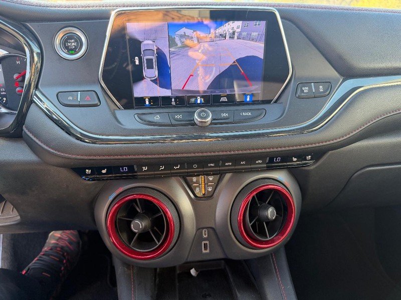 Chevrolet Blazer Vehicle Full-screen Gallery Image 14