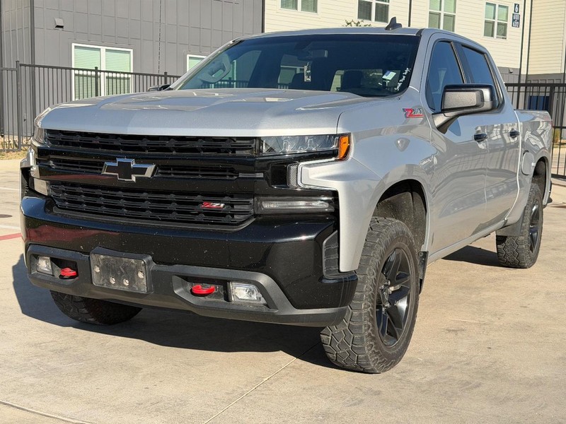 Chevrolet Silverado 1500 Vehicle Full-screen Gallery Image 02