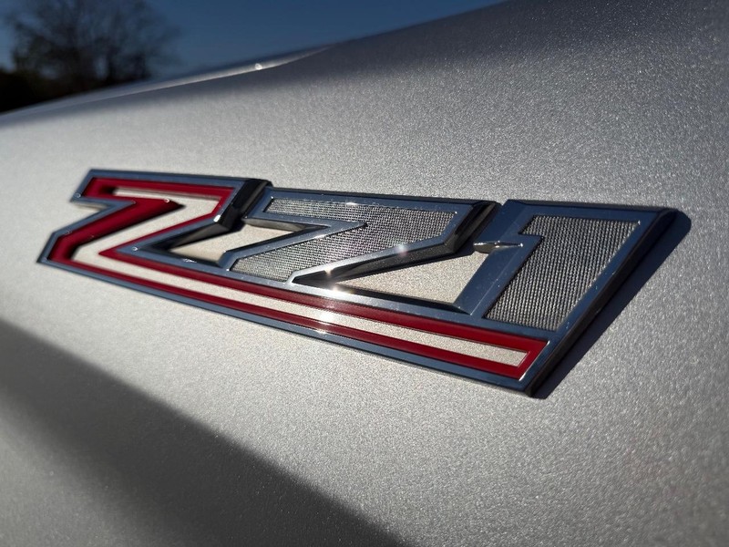 Chevrolet Silverado 1500 Vehicle Full-screen Gallery Image 22