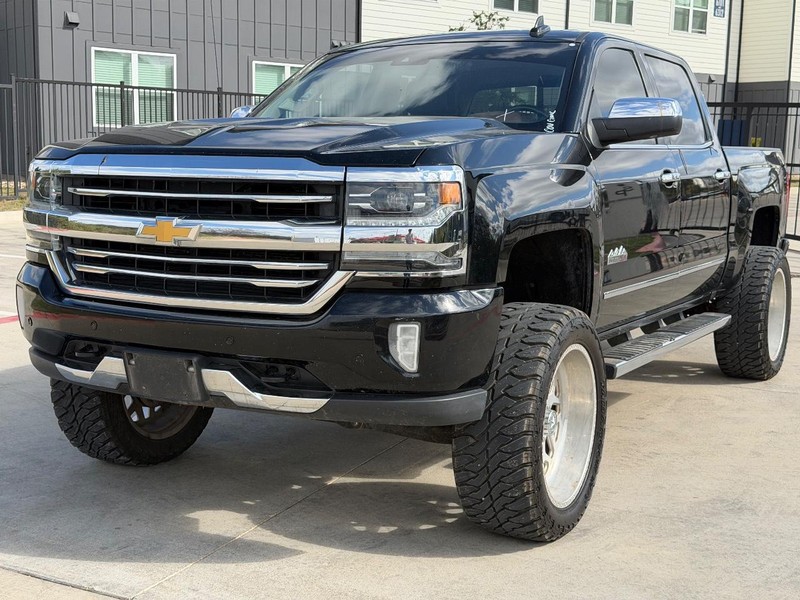 Chevrolet Silverado 1500 Vehicle Full-screen Gallery Image 02