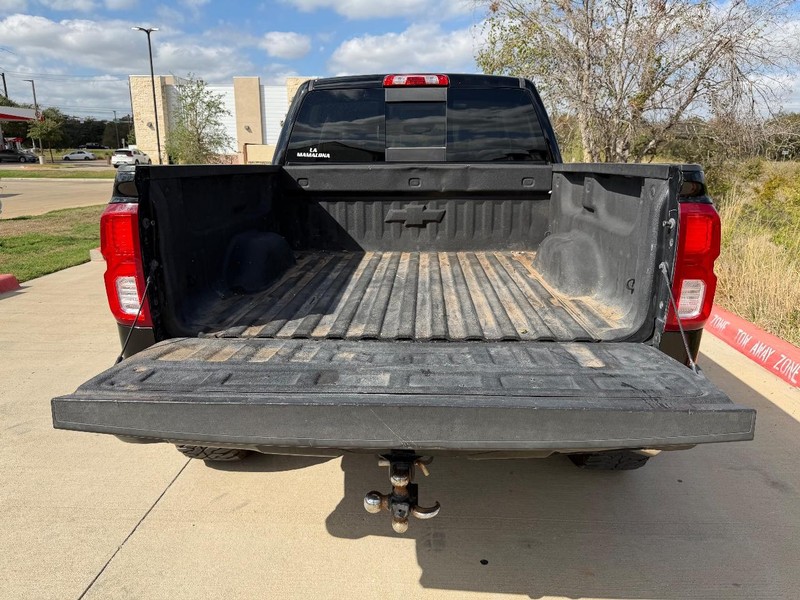 Chevrolet Silverado 1500 Vehicle Full-screen Gallery Image 20