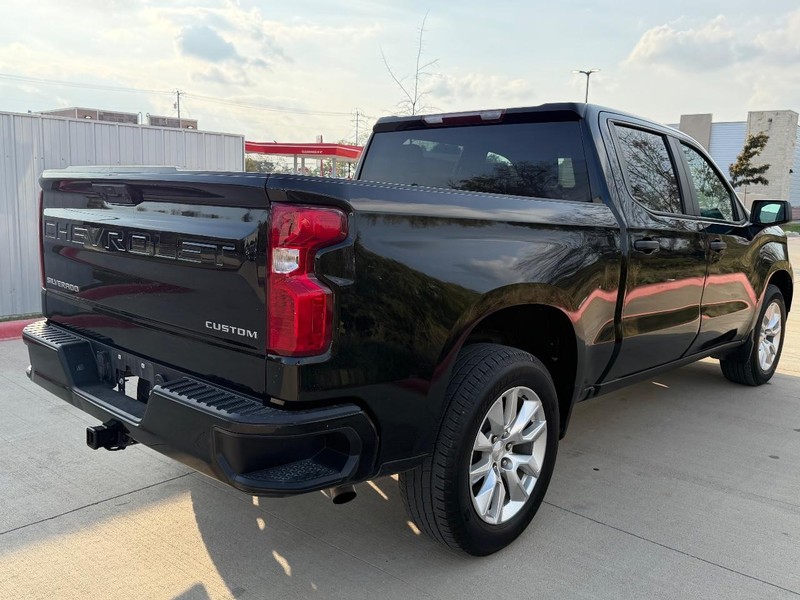 Chevrolet Silverado 1500 Vehicle Full-screen Gallery Image 06