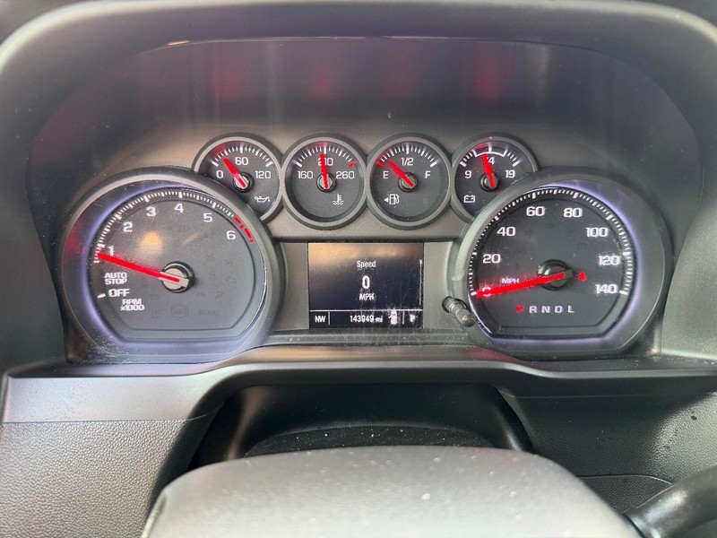 Chevrolet Silverado 1500 Vehicle Full-screen Gallery Image 13