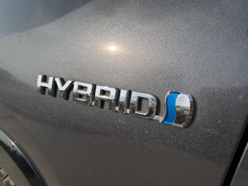 Toyota RAV4 Vehicle Full-screen Gallery Image 22