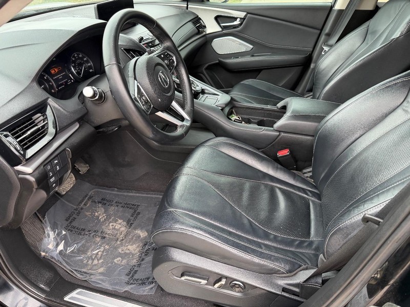 Acura RDX Vehicle Full-screen Gallery Image 11