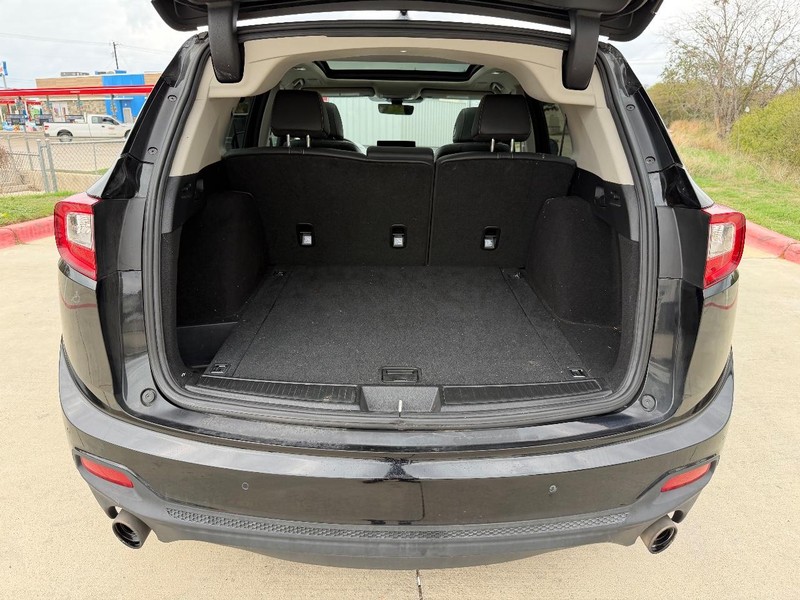 Acura RDX Vehicle Full-screen Gallery Image 21