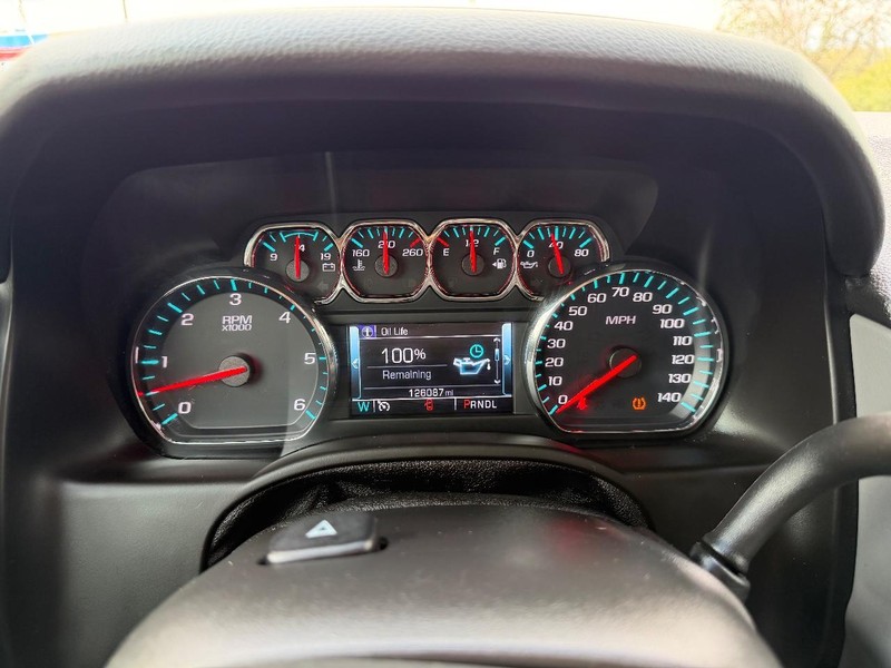 Chevrolet Tahoe Vehicle Full-screen Gallery Image 13