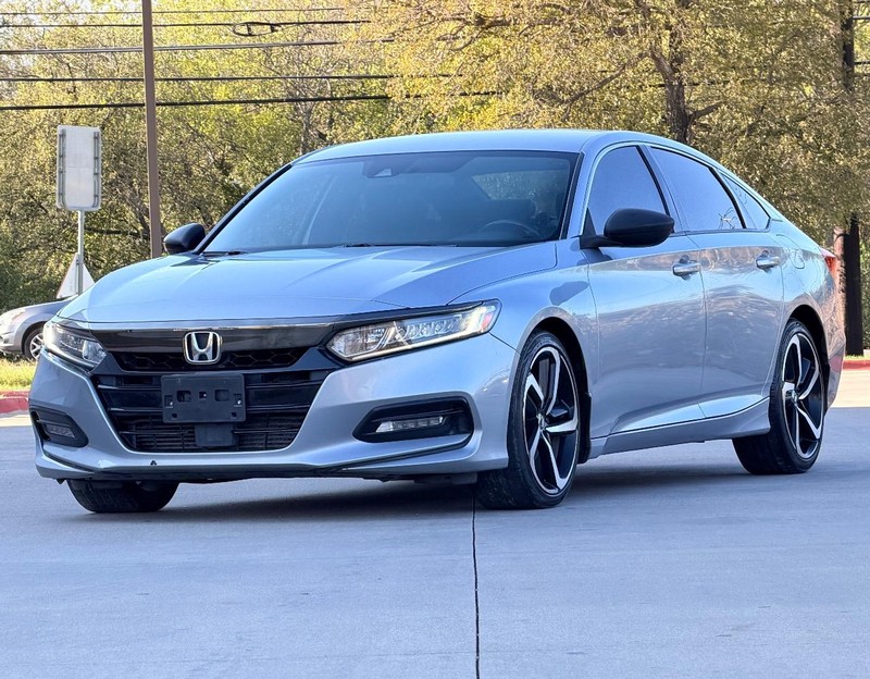 Honda Accord Sedan Vehicle Full-screen Gallery Image 02