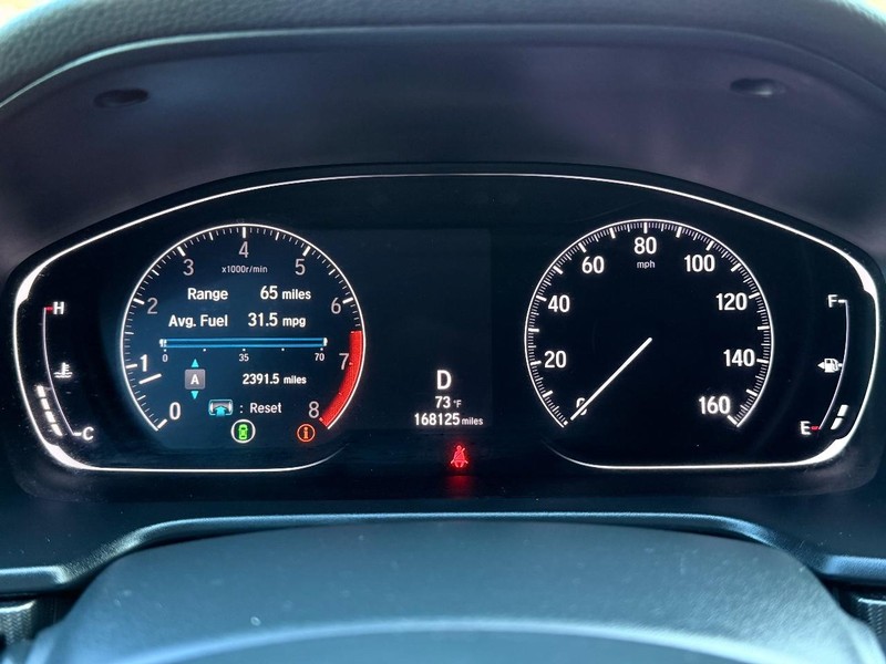 Honda Accord Sedan Vehicle Full-screen Gallery Image 15