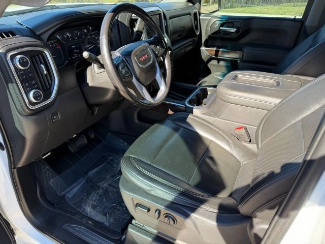 GMC Sierra 150 Vehicle Full-screen Gallery Image 11