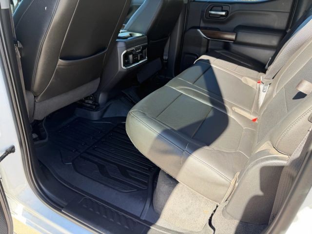 GMC Sierra 150 Vehicle Full-screen Gallery Image 16