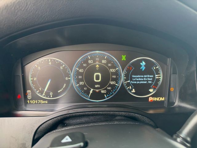 Cadillac Escalade Vehicle Full-screen Gallery Image 13