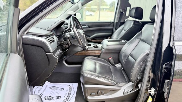 Chevrolet Tahoe Vehicle Full-screen Gallery Image 05