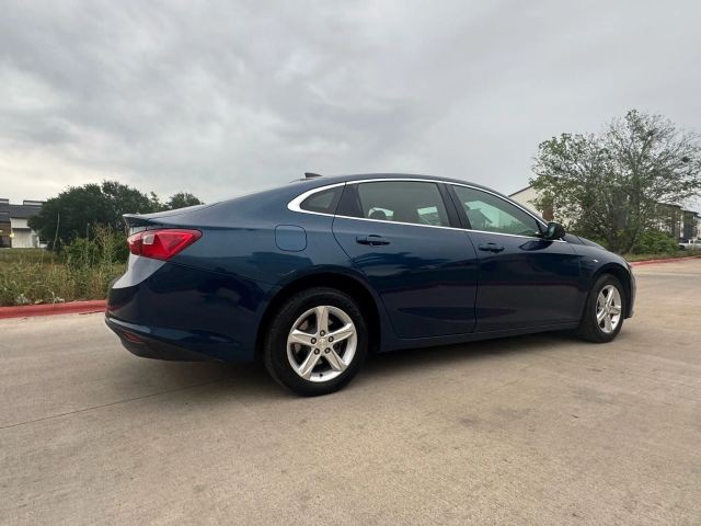 Chevrolet Malibu Vehicle Full-screen Gallery Image 06