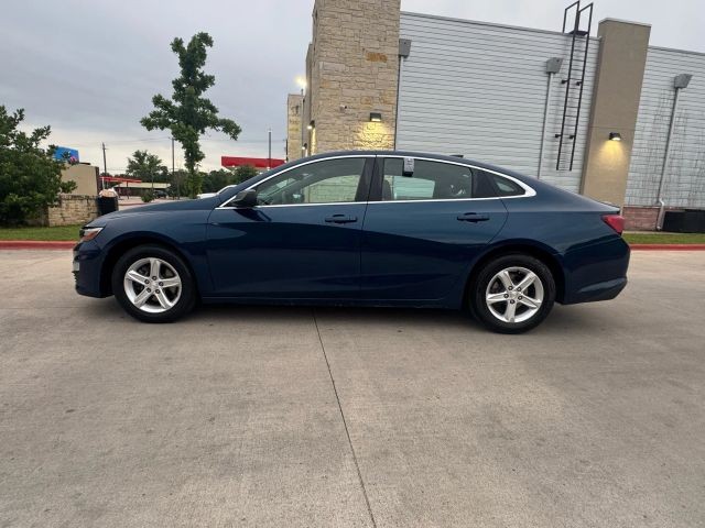 Chevrolet Malibu Vehicle Full-screen Gallery Image 08