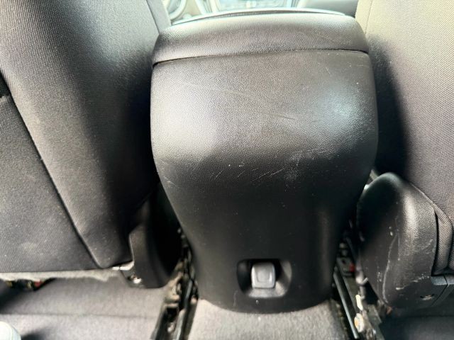 Chevrolet Malibu Vehicle Full-screen Gallery Image 18