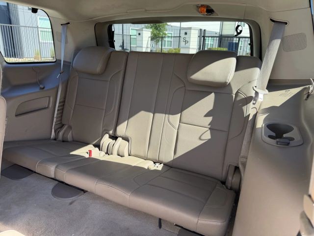 Chevrolet Tahoe Vehicle Full-screen Gallery Image 21