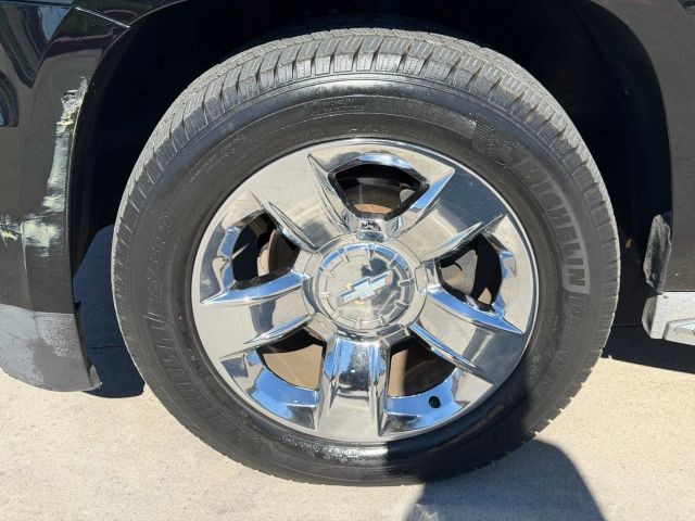 Chevrolet Tahoe Vehicle Full-screen Gallery Image 23
