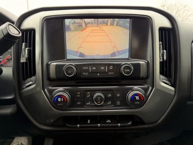 Chevrolet Silverado 1500 Vehicle Full-screen Gallery Image 14