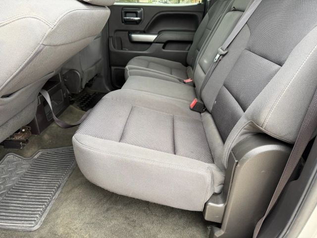 Chevrolet Silverado 1500 Vehicle Full-screen Gallery Image 17