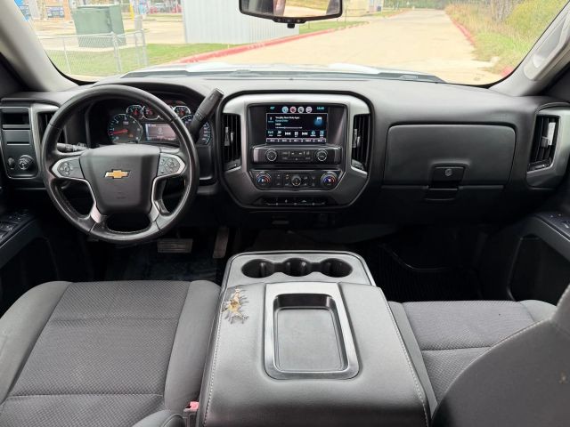 Chevrolet Silverado 1500 Vehicle Full-screen Gallery Image 18