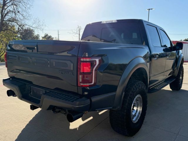 Ford F-150 Vehicle Full-screen Gallery Image 06