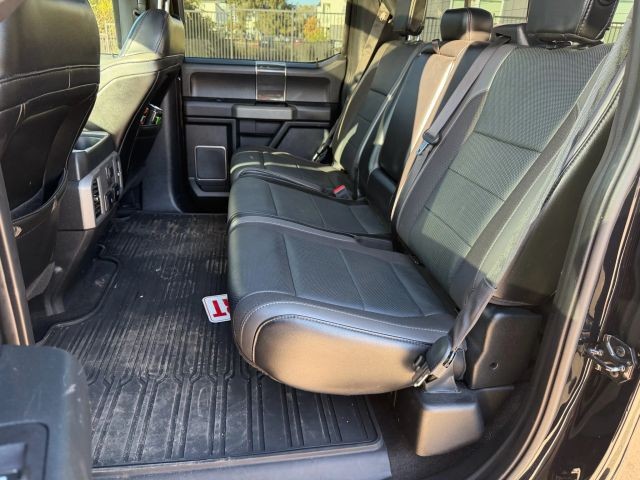 Ford F-150 Vehicle Full-screen Gallery Image 17