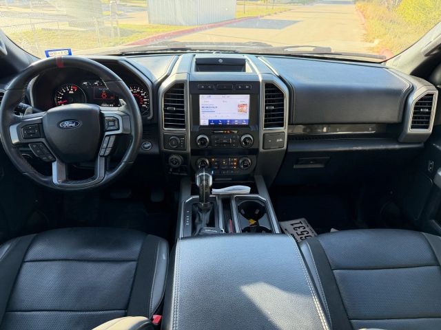 Ford F-150 Vehicle Full-screen Gallery Image 19