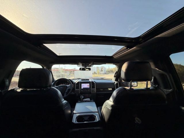 Ford F-150 Vehicle Full-screen Gallery Image 20