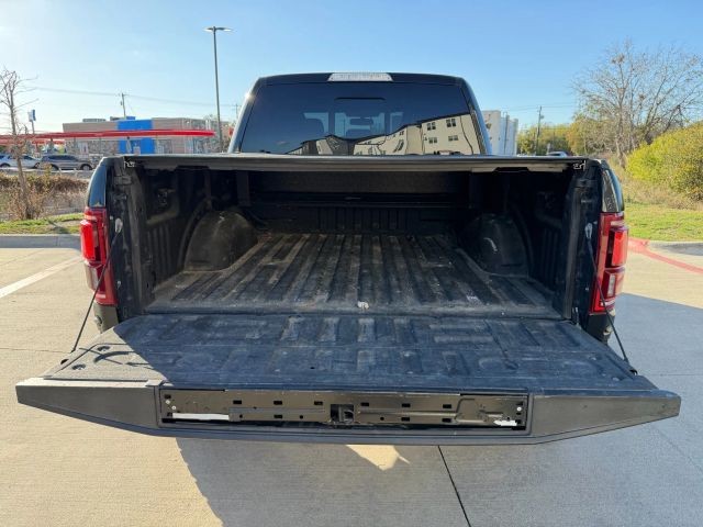 Ford F-150 Vehicle Full-screen Gallery Image 21