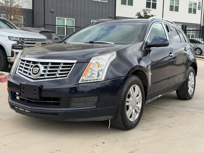 Cadillac SRX Vehicle Full-screen Gallery Image 02