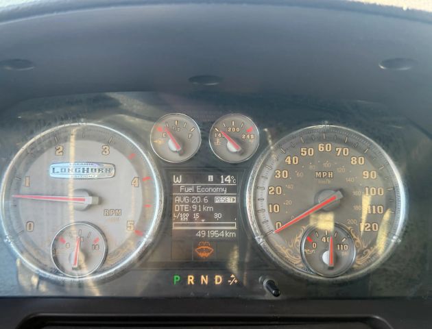 Ram 3500 Vehicle Full-screen Gallery Image 14