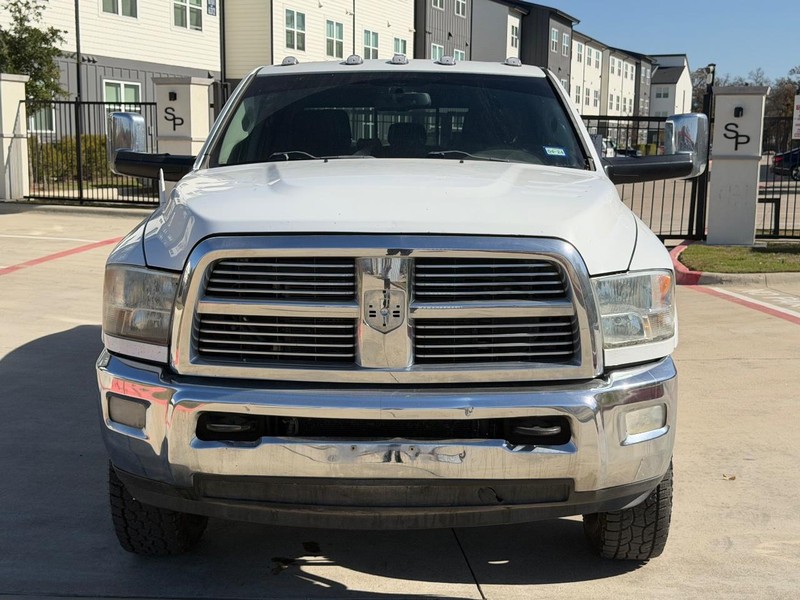 Ram 3500 Vehicle Full-screen Gallery Image 09