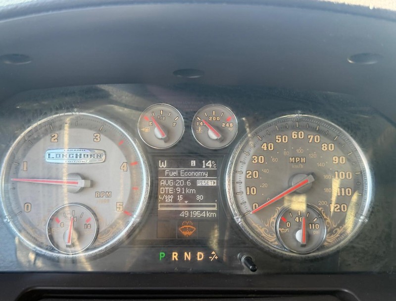 Ram 3500 Vehicle Full-screen Gallery Image 14