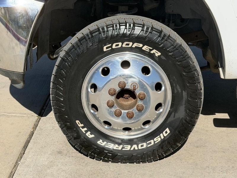 Ram 3500 Vehicle Full-screen Gallery Image 24