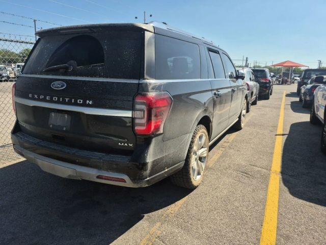 Ford Expedition Max Vehicle Full-screen Gallery Image 03