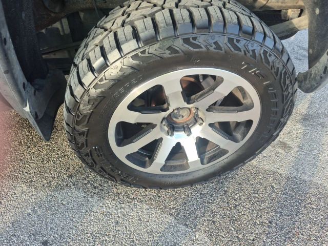 GMC Sierra 1500 Vehicle Full-screen Gallery Image 07