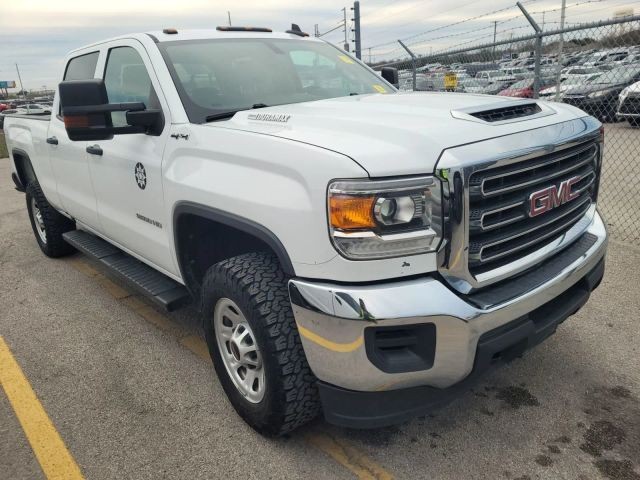 GMC Sierra 2500HD Vehicle Full-screen Gallery Image 03