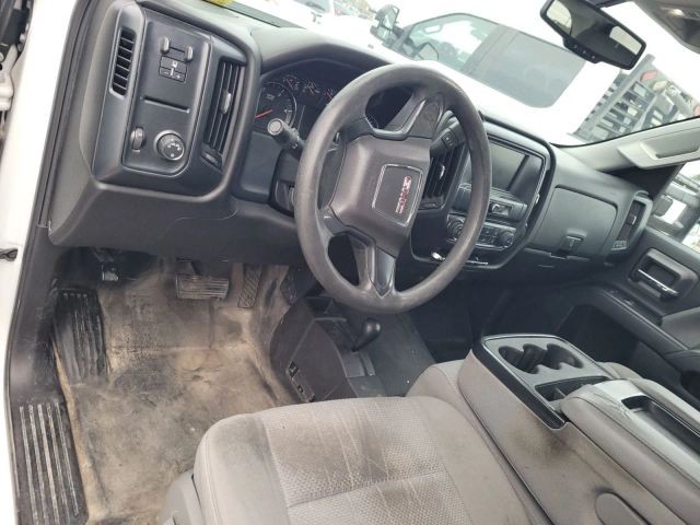 GMC Sierra 2500HD Vehicle Full-screen Gallery Image 05