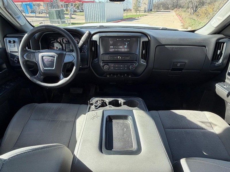 GMC Sierra 2500HD Vehicle Full-screen Gallery Image 18