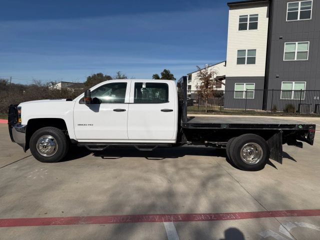 Chevrolet Silverado 3500HD Vehicle Full-screen Gallery Image 03