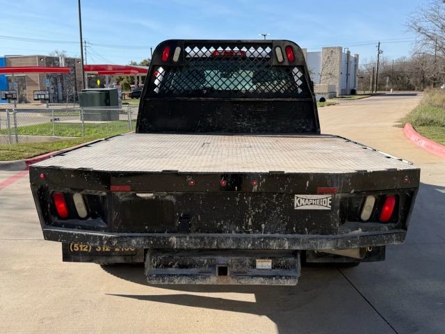 Chevrolet Silverado 3500HD Vehicle Full-screen Gallery Image 05