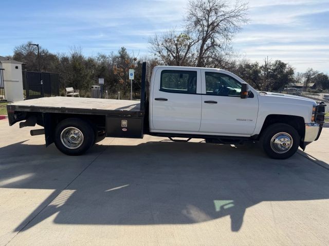 Chevrolet Silverado 3500HD Vehicle Full-screen Gallery Image 07