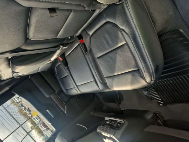 Chevrolet Silverado 1500 Vehicle Full-screen Gallery Image 10