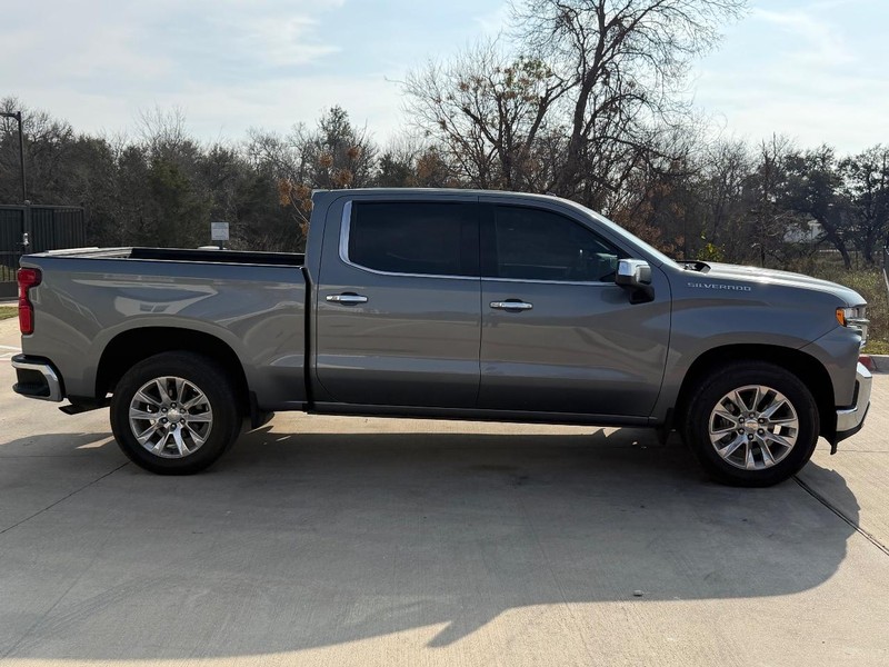 Chevrolet Silverado Vehicle Full-screen Gallery Image 07