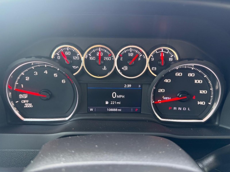 Chevrolet Silverado Vehicle Full-screen Gallery Image 13